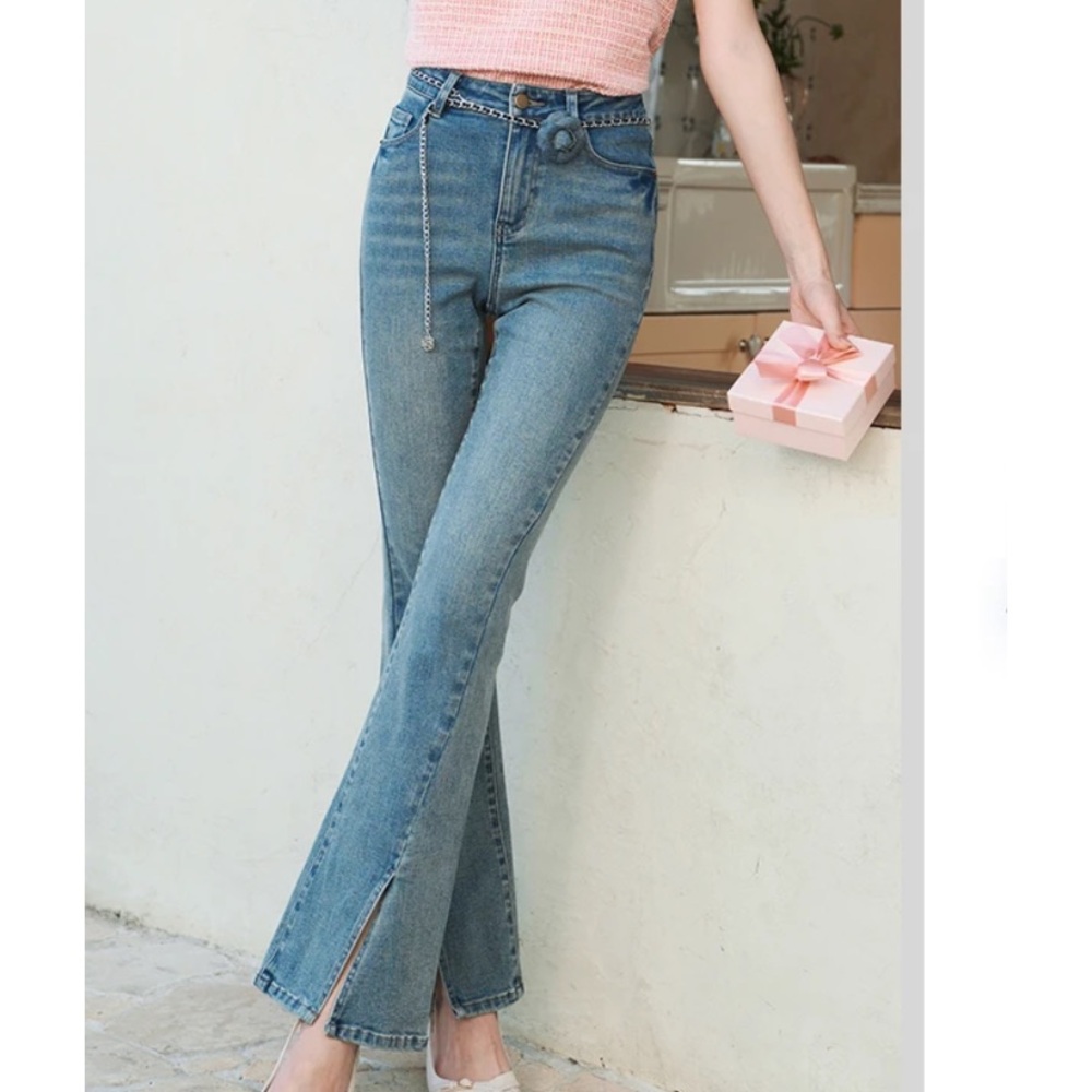 Korean Stylenanda Classic slit flared jeans